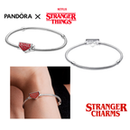 PULSERA PANDORA MOMENTS + SET DE 6 CHARMS